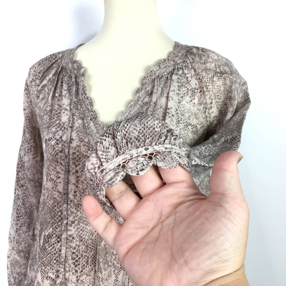 Rebecca Taylor beige tan pullover blouse snakeskin 100% Silk Size 0 or XS - Picture 6 of 9